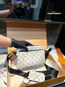 Reddit FashionReps LouisVuitton Bag  FashionReps Bags 07YAA14069