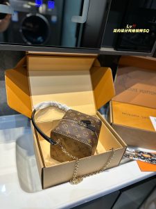 Reddit FashionReps LouisVuitton Bag  FashionReps Bags 07YAA14076