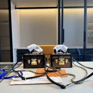 Reddit FashionReps LouisVuitton Bag  FashionReps Bags 07YAA15280