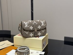 Reddit FashionReps Lv Bag  FashionReps Bags 09YAR7843