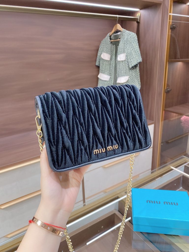 Reddit FashionReps Miumiu Bag  FashionReps Bags 06YAA15910