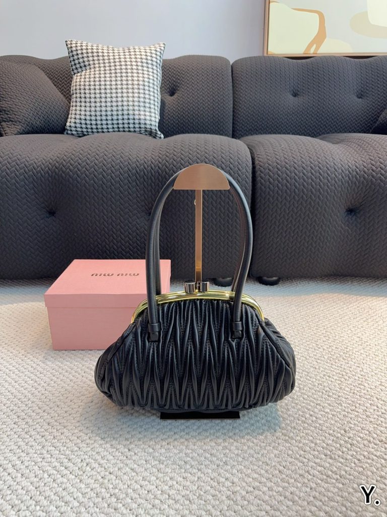 Reddit FashionReps Miumiu Bag  FashionReps Bags 06YAA16206