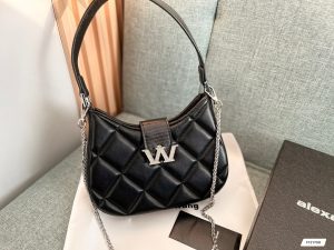 Reddit FashionReps Prada Bag  FashionReps Bags 05YAA17102