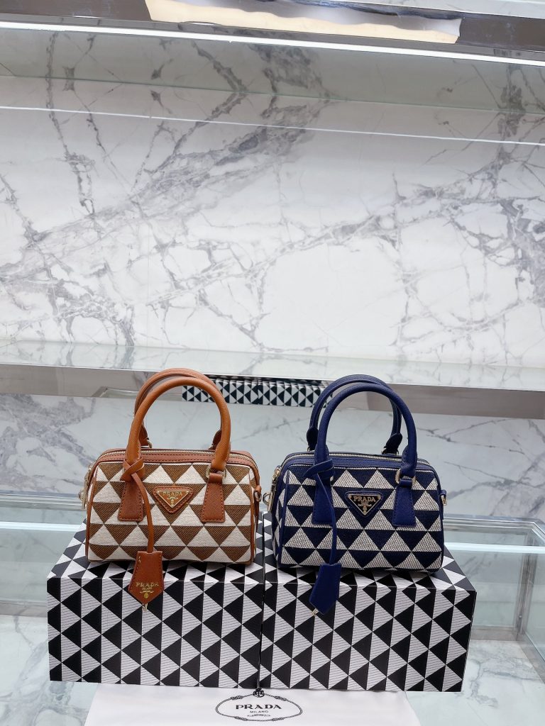 Reddit FashionReps Prada Bag  FashionReps Bags 05YAA17106