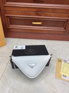 Reddit FashionReps Prada Bag  FashionReps Bags 05YAA17123