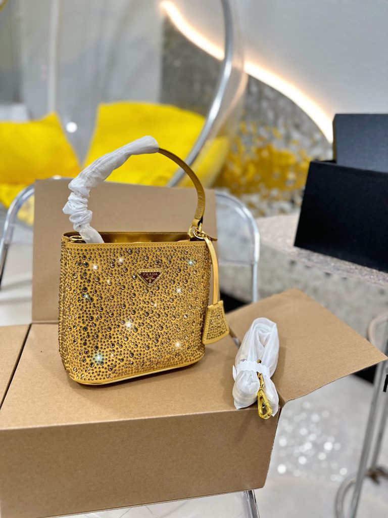 Reddit FashionReps Prada Bag  FashionReps Bags 05YAA17148
