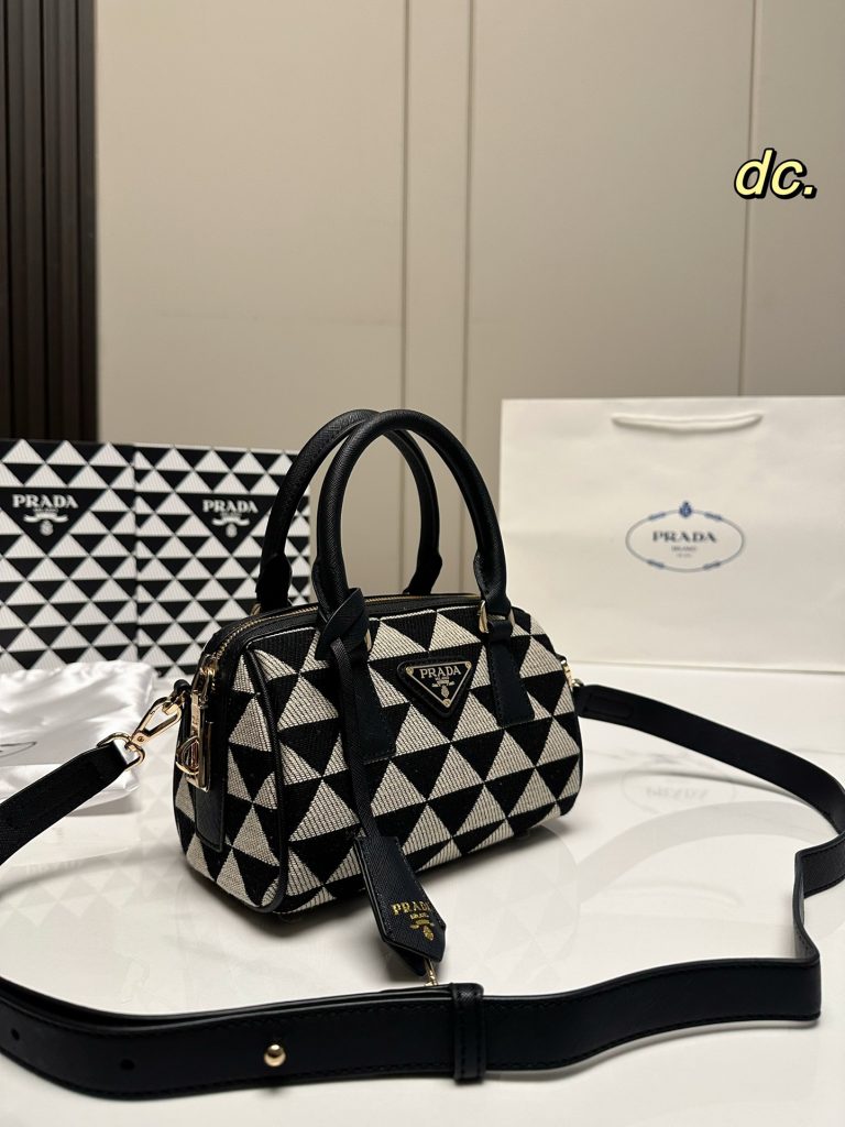 Reddit FashionReps Prada Bag  FashionReps Bags 05YAA17191