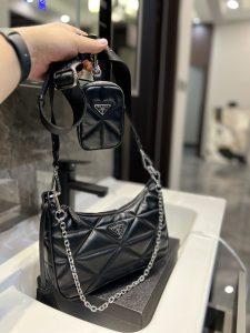 Reddit FashionReps Prada Bag  FashionReps Bags 05YAA17208