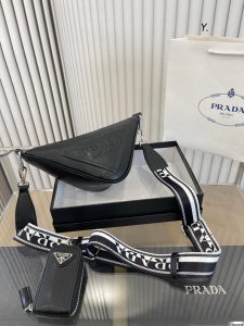 Reddit FashionReps Prada Bag  FashionReps Bags 05YAA17264