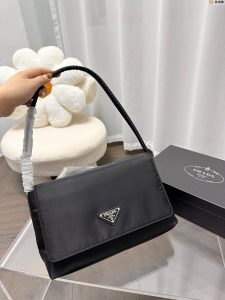 Reddit FashionReps Prada Bag  FashionReps Bags 05YAA17269