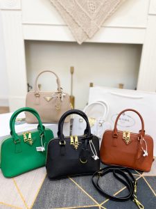 Reddit FashionReps Prada Bag  FashionReps Bags 05YAA17411
