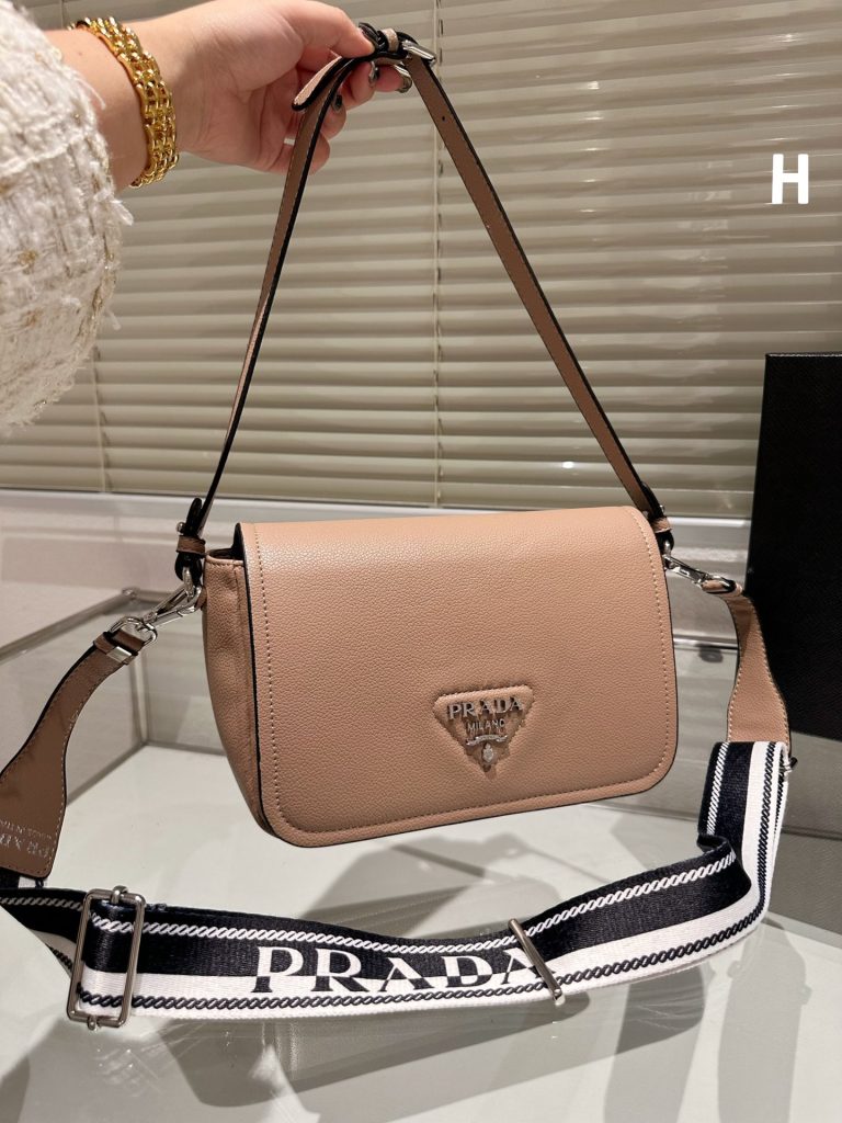 Reddit FashionReps Prada Bag  FashionReps Bags 05YAA17473