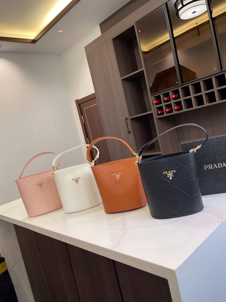 Reddit FashionReps Prada Bag  FashionReps Bags 05YAA17481