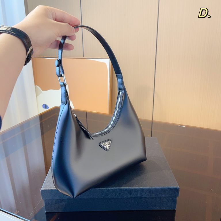 Reddit FashionReps Prada Bag  FashionReps Bags 05YAA17618 Prada Bag Prada Bag Prada Bag