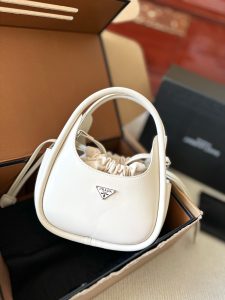Reddit FashionReps Prada Bag  FashionReps Bags 05YAA17622 Prada Bag Prada Bag Prada Bag