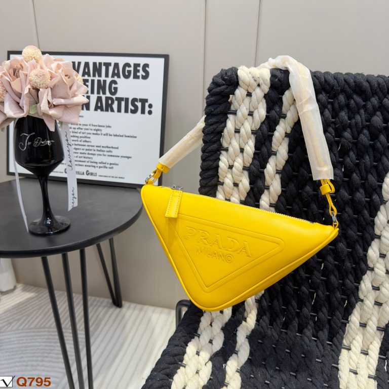 Reddit FashionReps Prada Bag  FashionReps Bags 05YAA17704 Prada Bag Prada Bag Prada Bag