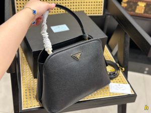 Reddit FashionReps Prada Bag  FashionReps Bags 05YAA17724 Prada Bag