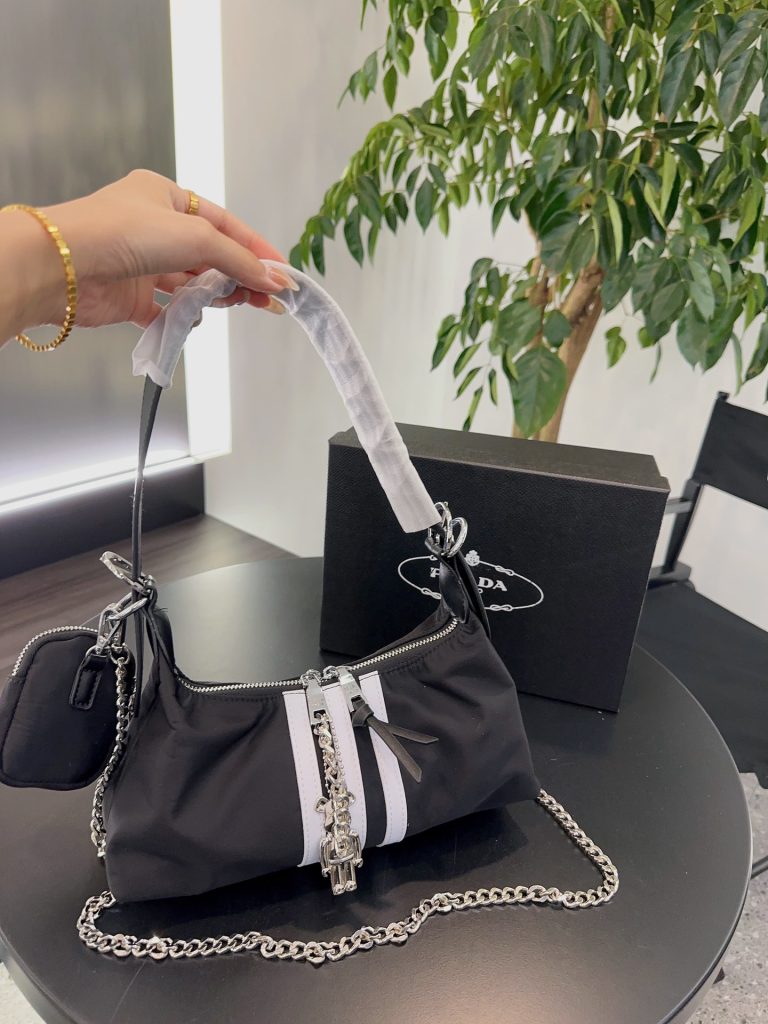 Reddit FashionReps Prada Bag  FashionReps Bags 05YAA17727 Prada Bag