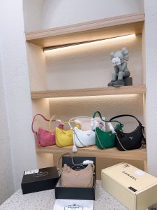 Reddit FashionReps Prada Bag  FashionReps Bags 05YAA17740 Prada Bag