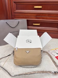 Reddit FashionReps Prada Bag  FashionReps Bags 05YAA17769 Prada Bag