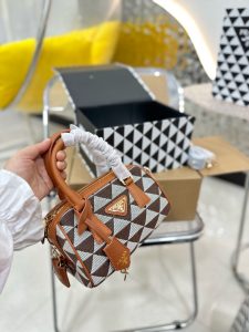 Reddit FashionReps Prada Bag  FashionReps Bags 05YAA17856