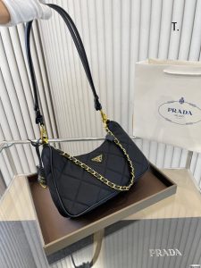 Reddit FashionReps Prada Bag  FashionReps Bags 05YAA17938