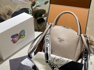 Reddit FashionReps Prada Bag  FashionReps Bags 05YAA17989
