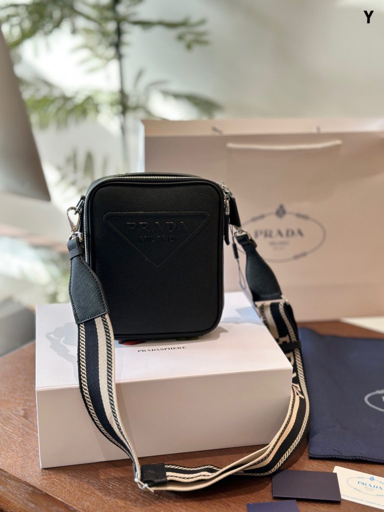 Reddit FashionReps Prada Bag  FashionReps Bags 05YAA18003
