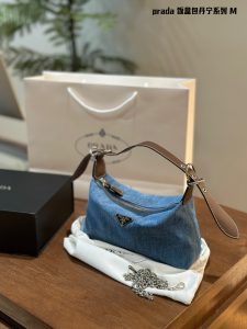 Reddit FashionReps Prada Bag  FashionReps Bags 05YAA18016
