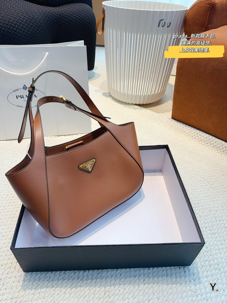 Reddit FashionReps Prada Bag  FashionReps Bags 05YAA18049