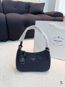 Reddit FashionReps Prada Bag  FashionReps Bags 05YAA18069