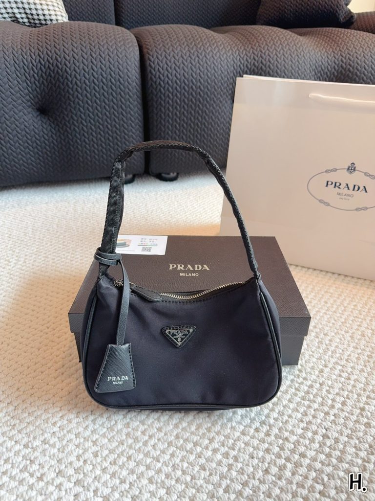 Reddit FashionReps Prada Bag  FashionReps Bags 05YAA18072