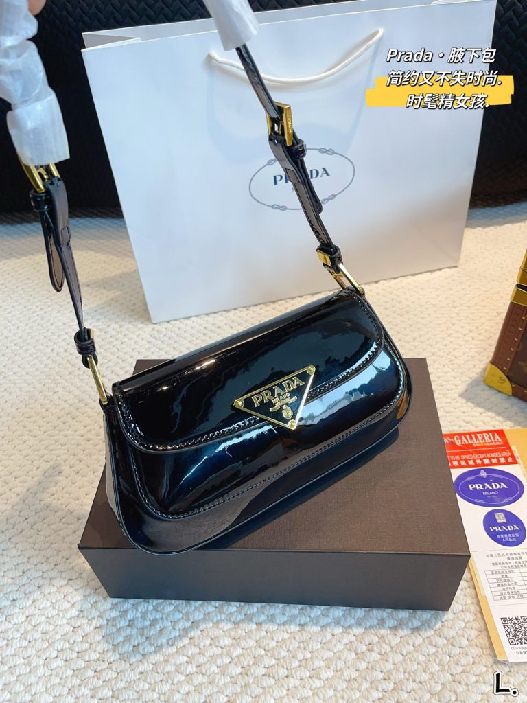 Reddit FashionReps Prada Bag  FashionReps Bags 05YAA18085