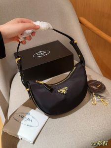 Reddit FashionReps Prada Bag  FashionReps Bags 05YAA18229