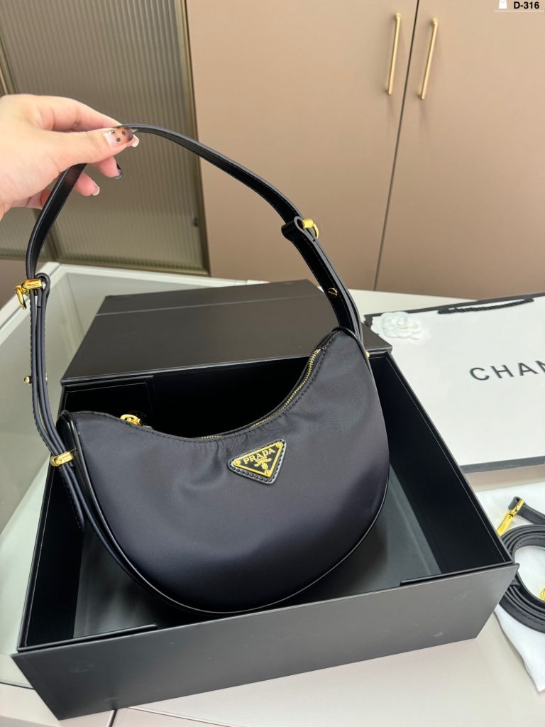 Reddit FashionReps Prada Bag  FashionReps Bags 05YAA18511