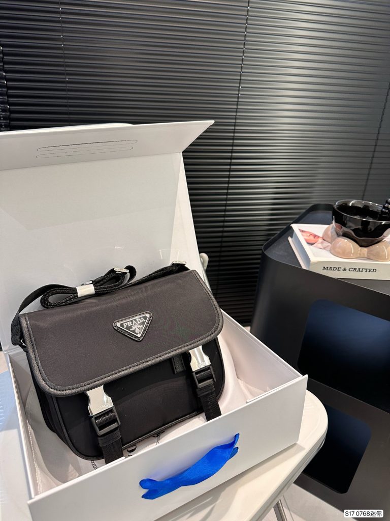 Reddit FashionReps Prada Bag  FashionReps Bags 05YAA18636