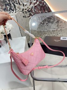 Reddit FashionReps Prada Bag  FashionReps Bags 05YAA18741