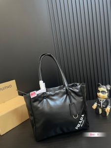 Reddit FashionReps Prada Bag  FashionReps Bags 05YAA18818