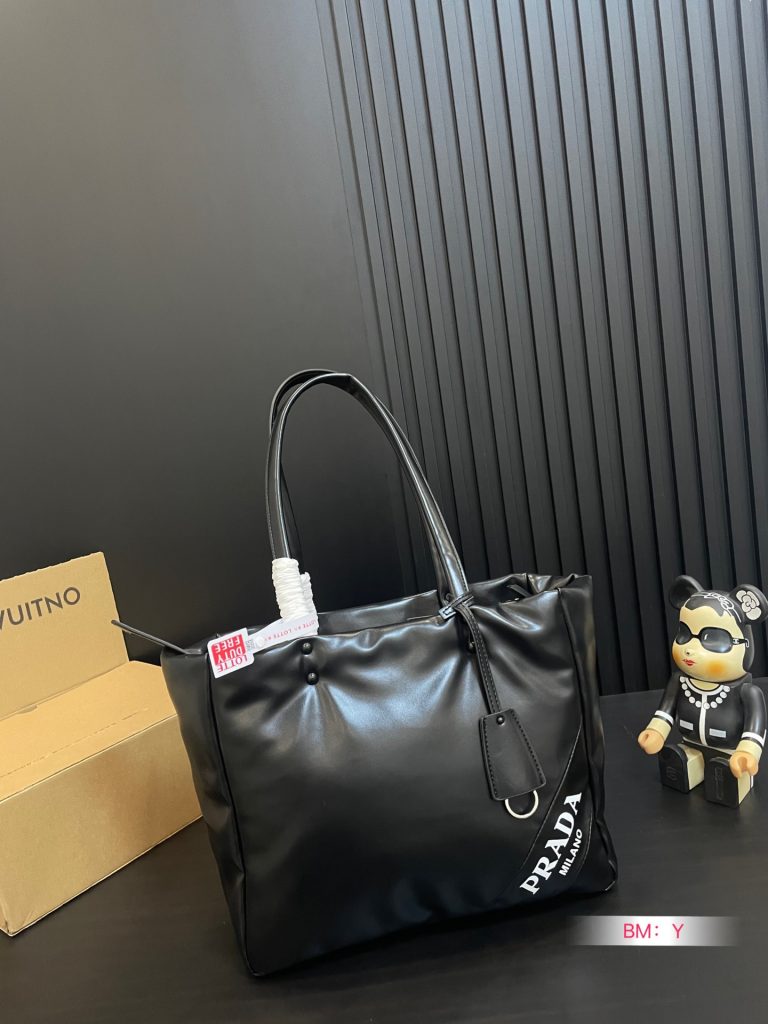 Reddit FashionReps Prada Bag  FashionReps Bags 05YAA18818