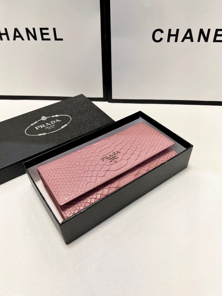 Reddit FashionReps Prada Bag  FashionReps Bags 05YAA18940