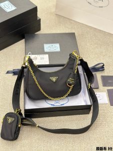 Reddit FashionReps Prada Bag  FashionReps Bags 05YAA18960