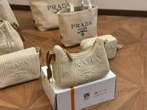 Reddit FashionReps Prada Bag  FashionReps Bags 05YAA19190