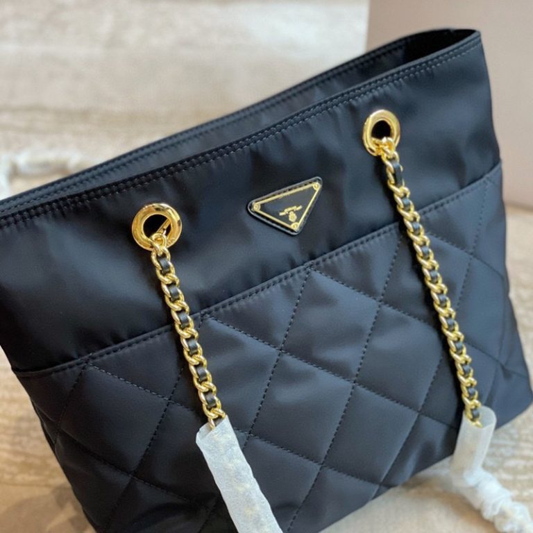 Reddit FashionReps Prada