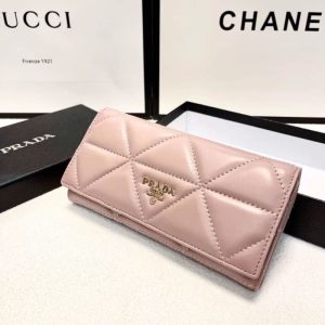 Reddit FashionReps Prada