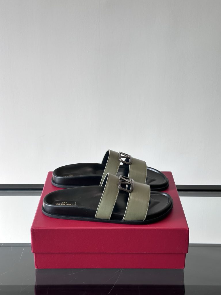 Valentino Shoes Calfskin Designer Fake Shoes For Sale