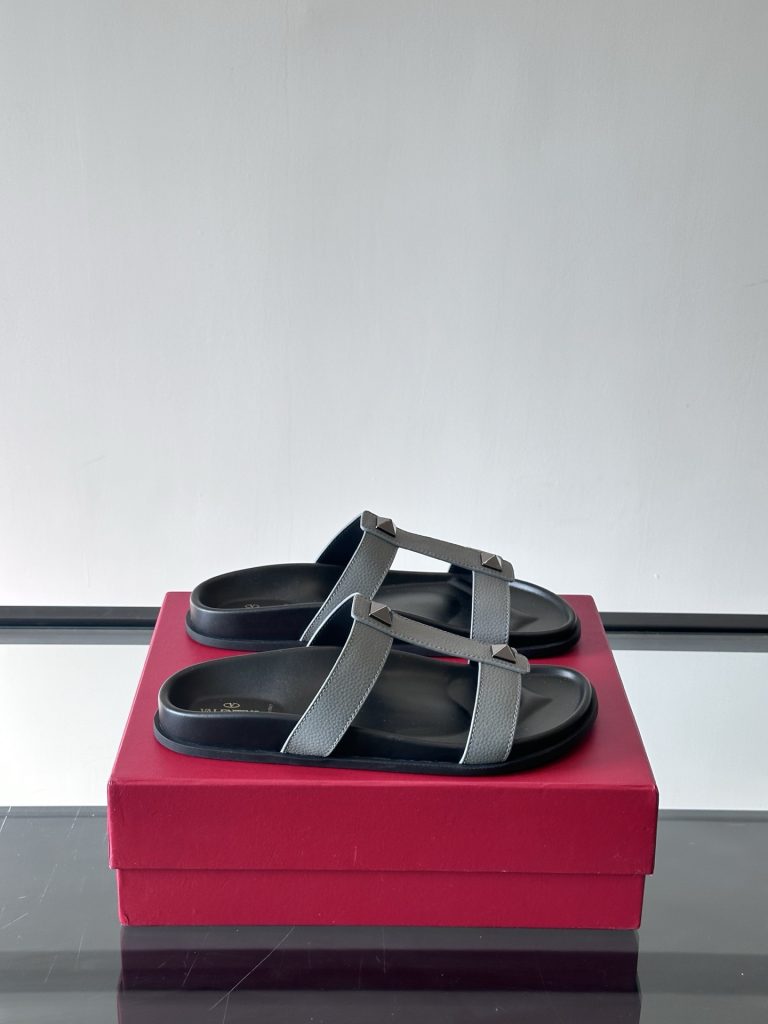 Valentino Shoes Calfskin Dupe Replica Sneaker Websites