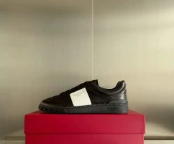 Valentino Shoes Cowhide Fashion High Quality Fake Sneakers