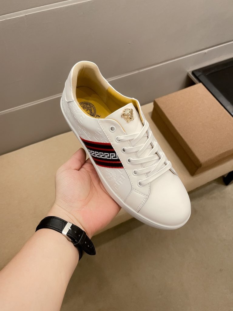 Versace Shoes Cowhide Casual Luxury Replica Shoes Online