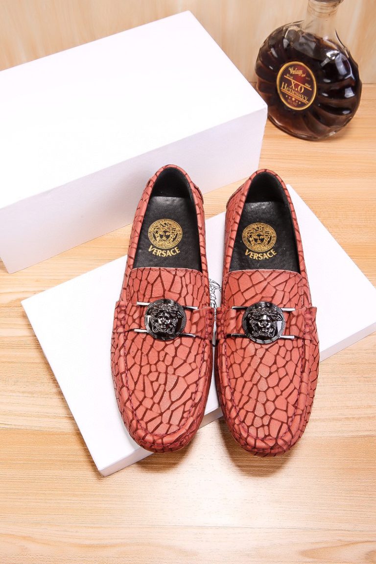 Versace Shoes Cowhide Elegant Designer Fake Valentino Shoes