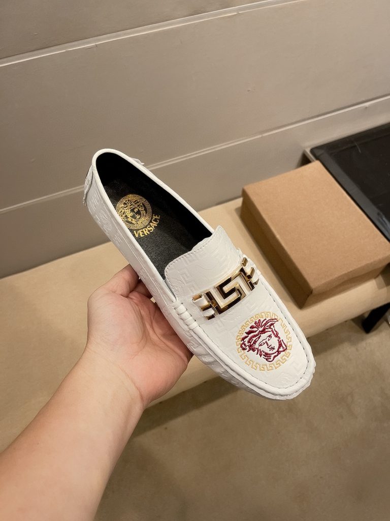 Versace Shoes Cowhide Elegant Look Alike Fake Jordan Shoes